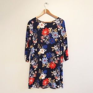 🌟LAST CHANCE🌟 Old Navy floral shift dress